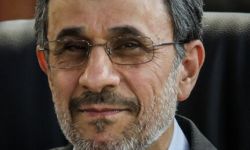 استشهاد الرئيس الإيراني الأسبق محمود أحمدي نجاد إثر هجوم صاروخي برفقة عدد من مرافقيه.